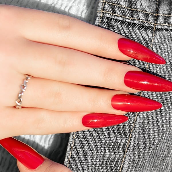 Unhas stiletto: dicas de como fazer esse tipo de unha