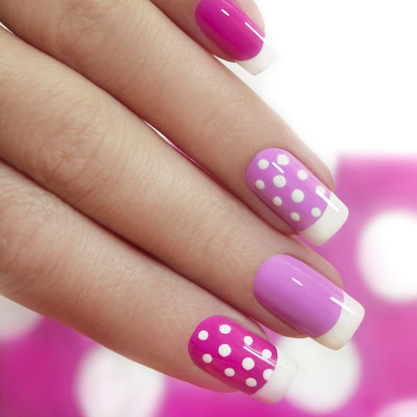 Foto de unhas poa, a estampa polka dot rosa