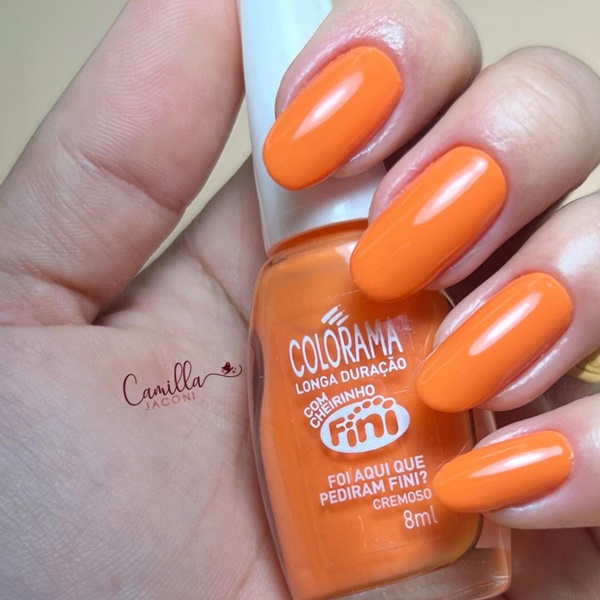 Cores de esmalte: a cor laranja transmite entusiasmo