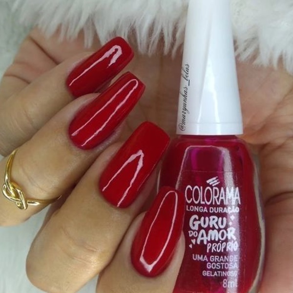 Cores de esmalte: use o esmalte vermelho para transmitir empoderamento