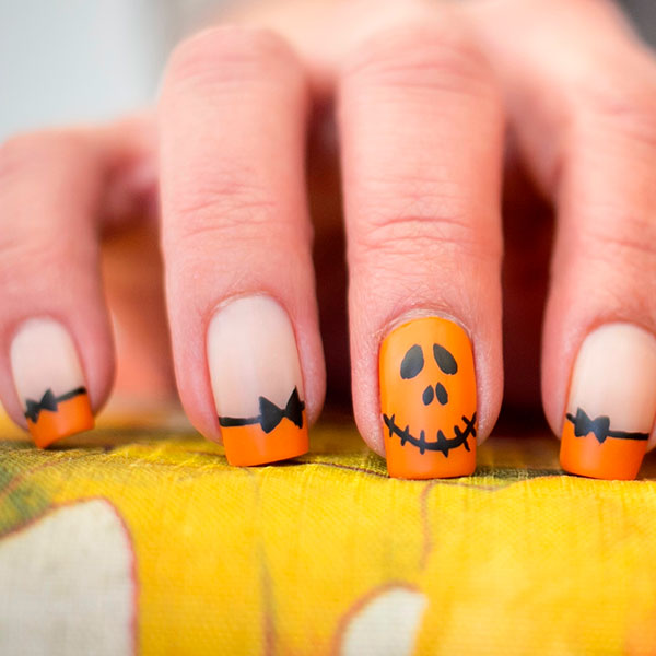 Unhas decoradas de abóbora