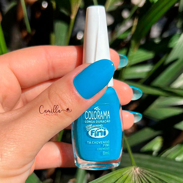 Unha azul claro. Veja inspirações dessa tonalidade | Colorama