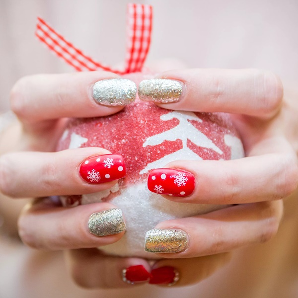 Unhas de natal: inspirações para você usar nas festas de fim de ano