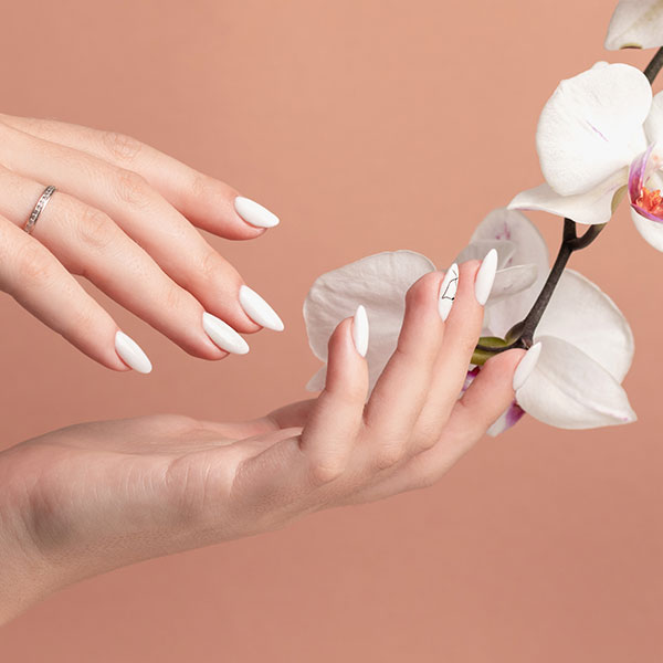 Unhas para natal brancas