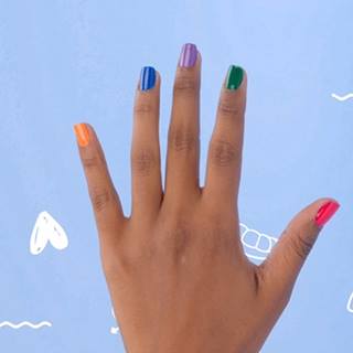 A tendência de unhas decoradas que se tornou febre!