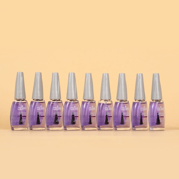 Use finalizador de unhas para deixá-las brilhantes