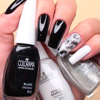 Unhas pretas: Veja combinações de unhas pretas e brancas