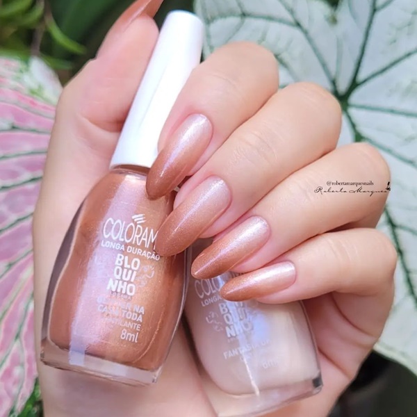 Aprenda a moldar suas unhas no formato stiletto
