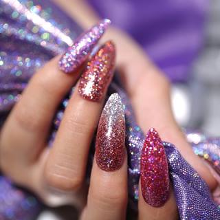 Conheça as unhas almond