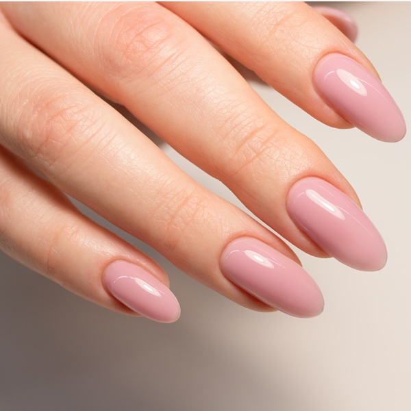 Unhas amendoadas curtas
