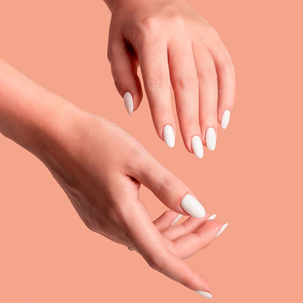 Unhas brancas: dicas e inspirações de decorações