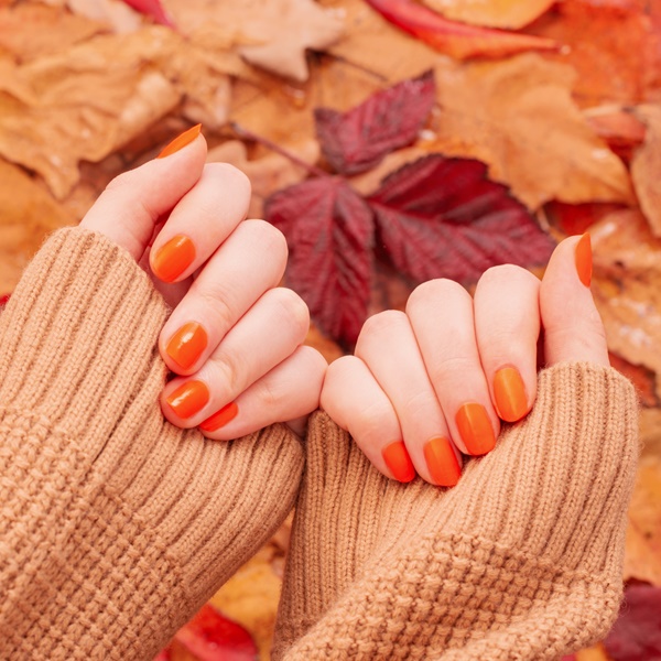 Unhas de outono laranja