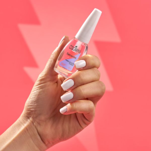 Esmalte Secante Turbo da Coleção Salva unhas de Colorama. 