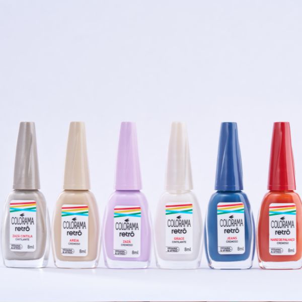 Coleção Colorama Retrô com todos os esmaltes em fundo branco.