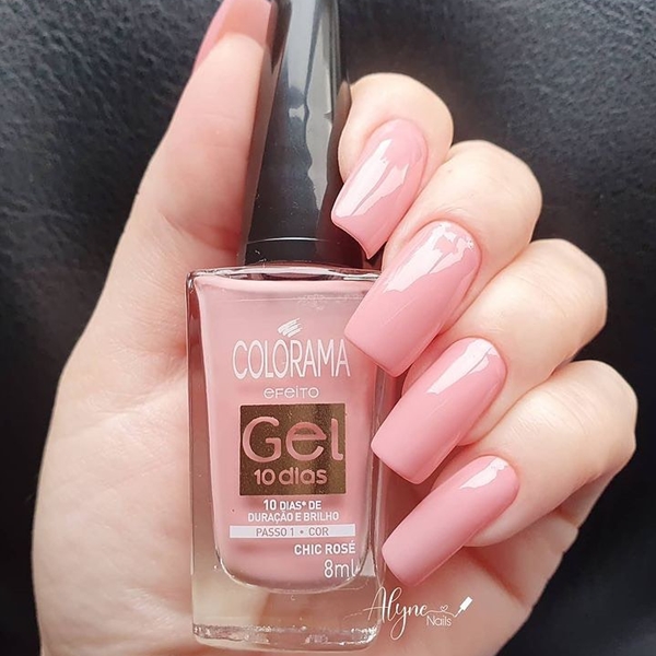 Utilize esmaltes que não causam danos as unhas