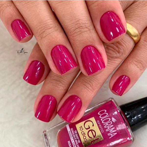 Utilize o Top Coat para fazer o esmalte durar mais tempo