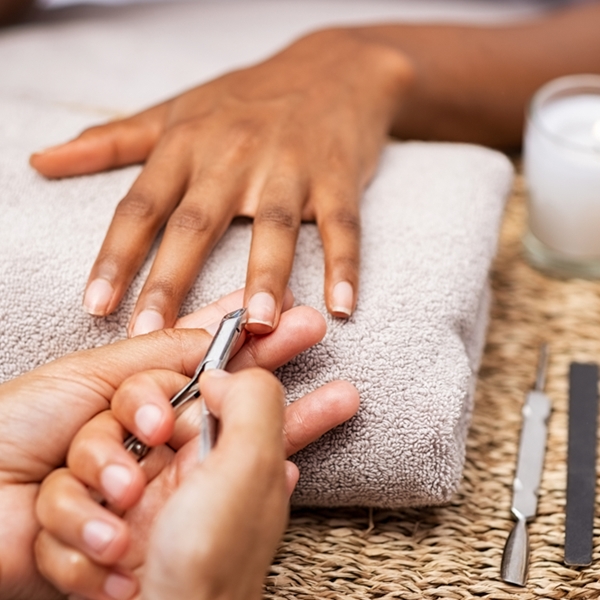 Uma manicure precisa ficar de olho nas tendências